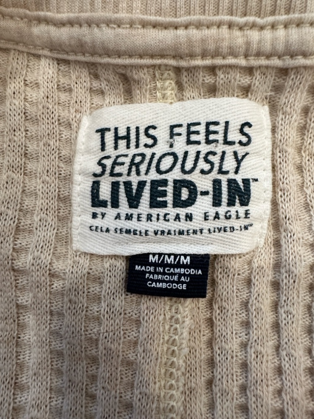 American Eagle Outfitters Cream Waffle-Knit Crewneck with Brown NYC Graphic - Picture 2 of 9